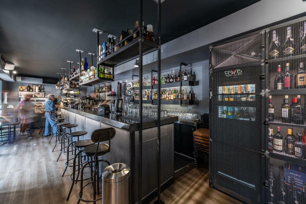 Spritz Bed & Breakfast 콰르투 산텔레나 외부 사진